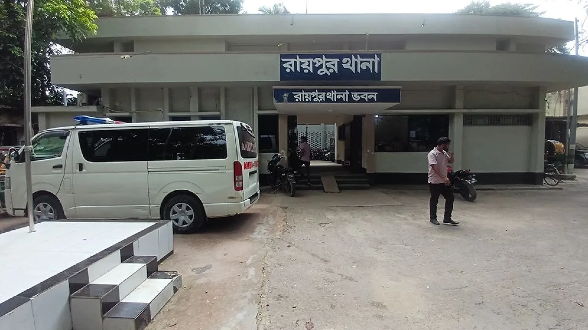 ডাব পাড়াকে কেন্দ্র করে বিএনপির দুপক্ষের সংঘর্ষ, আহত ১৭