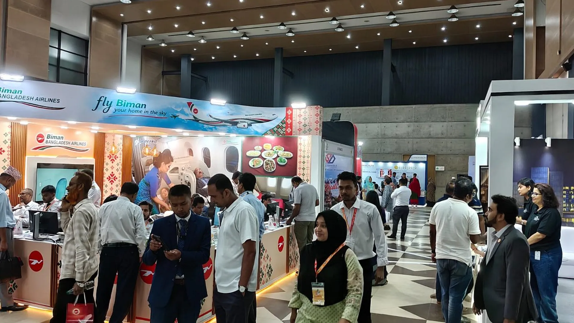 ঢাকায় পর্যটন মেলা শুরু, হোটেলভাড়া ও বিমানের টিকিটে ১৫-২০% ছাড়