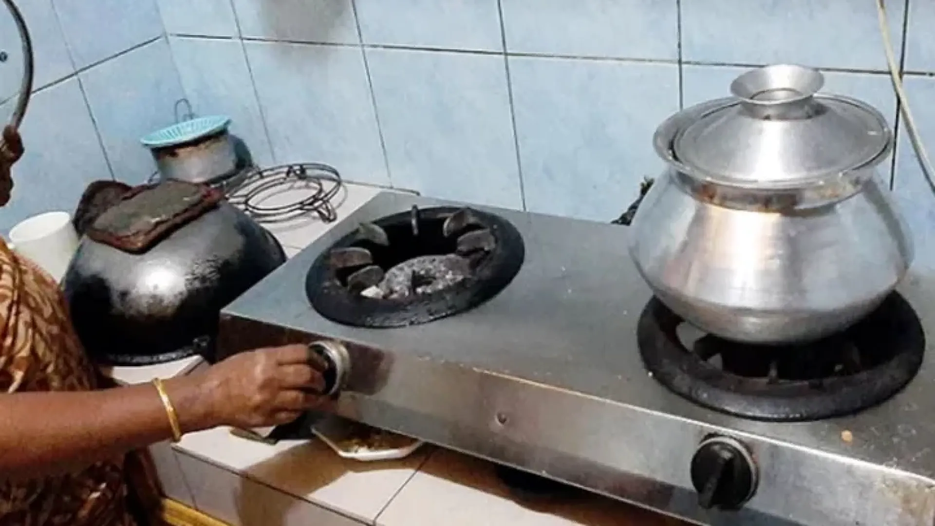 মঙ্গলবার টানা ৫ ঘণ্টা গ্যাস থাকবে না যেসব এলাকায়